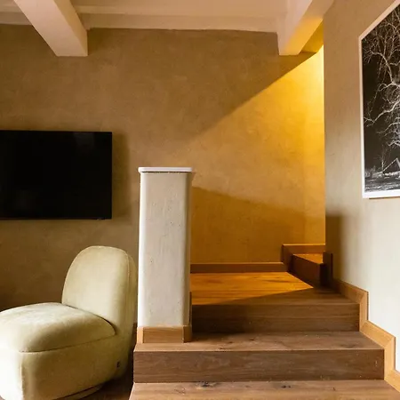 Via San Giuseppe 30 ,sul Tetto Di